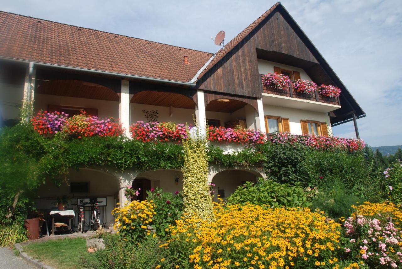 Gaestehaus Der Gamser Winzerstube Bad Gams Exteriör bild